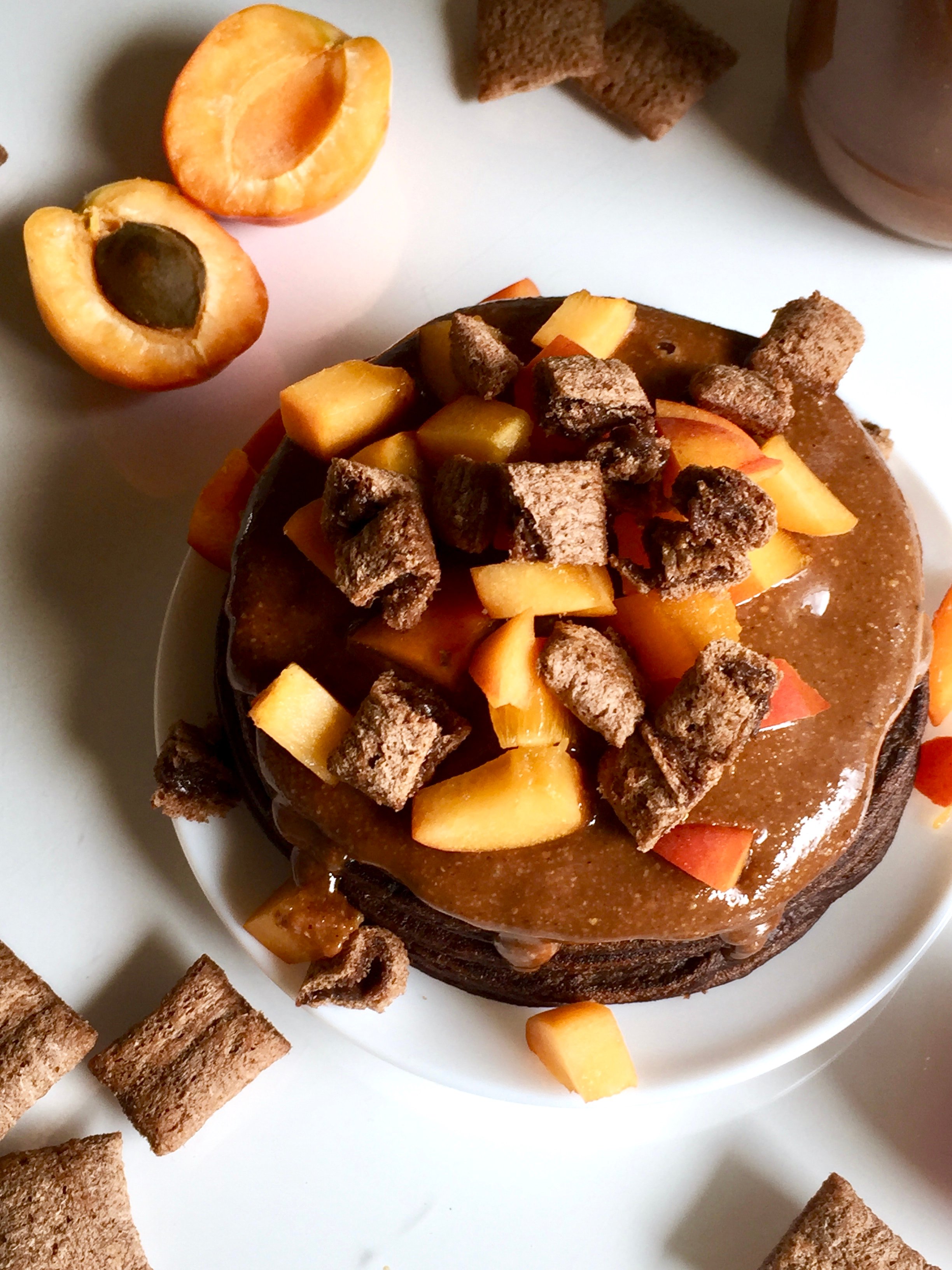 CHOCOLATE BUCKWHEAT OAT PANCAKES WITH NOUGAT CREAM AND APRICOTS 🍫🥞