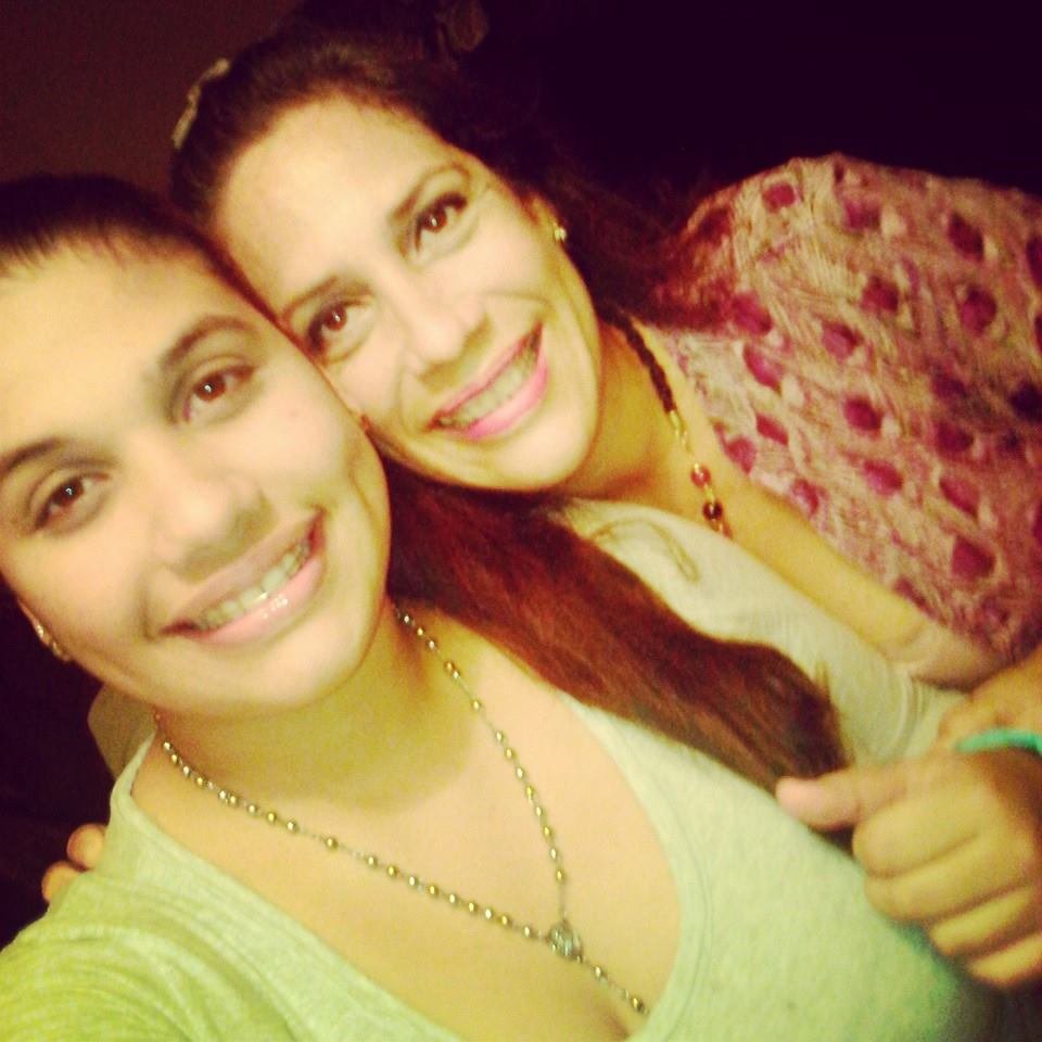 madre e hija.jpg