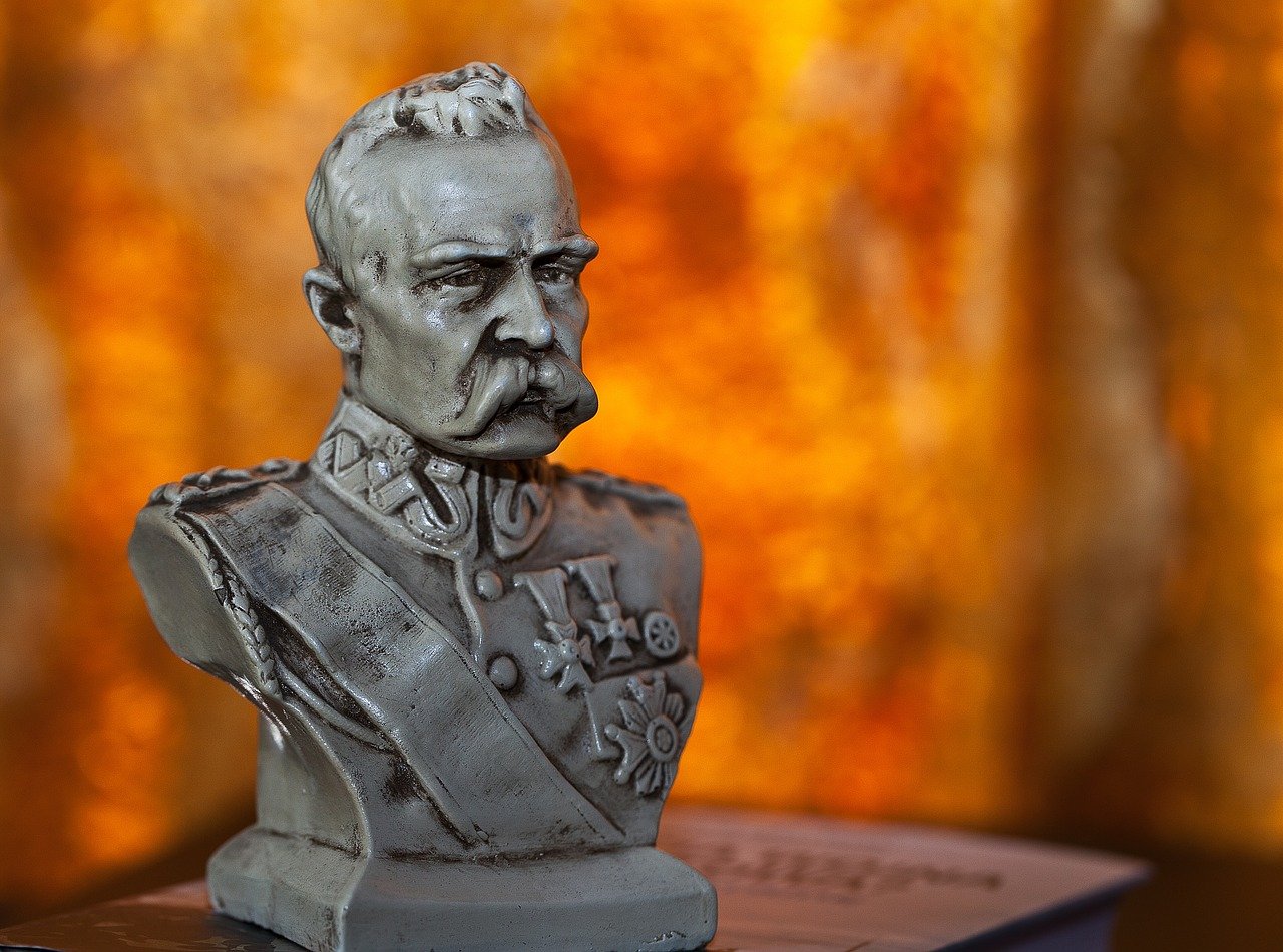 bust-652562_1280.jpg