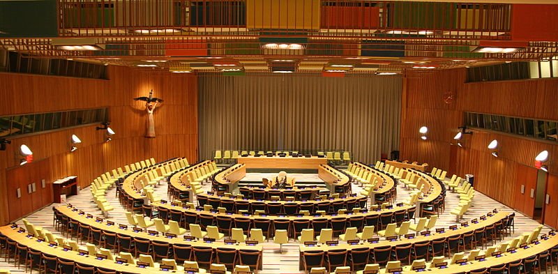 800px-United_Nations_Trusteeship_Council_chamber_in_New_York_City_2.JPG