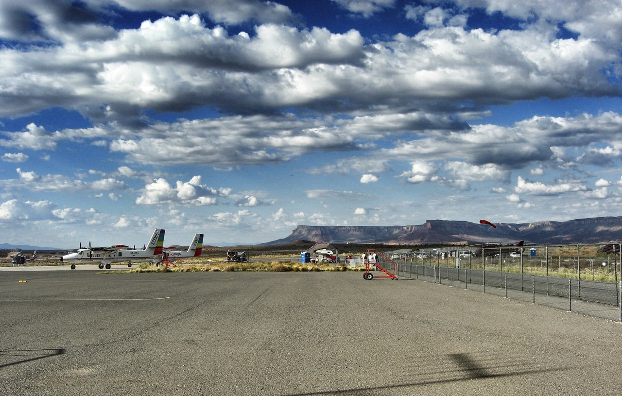 skywalk airport.jpg