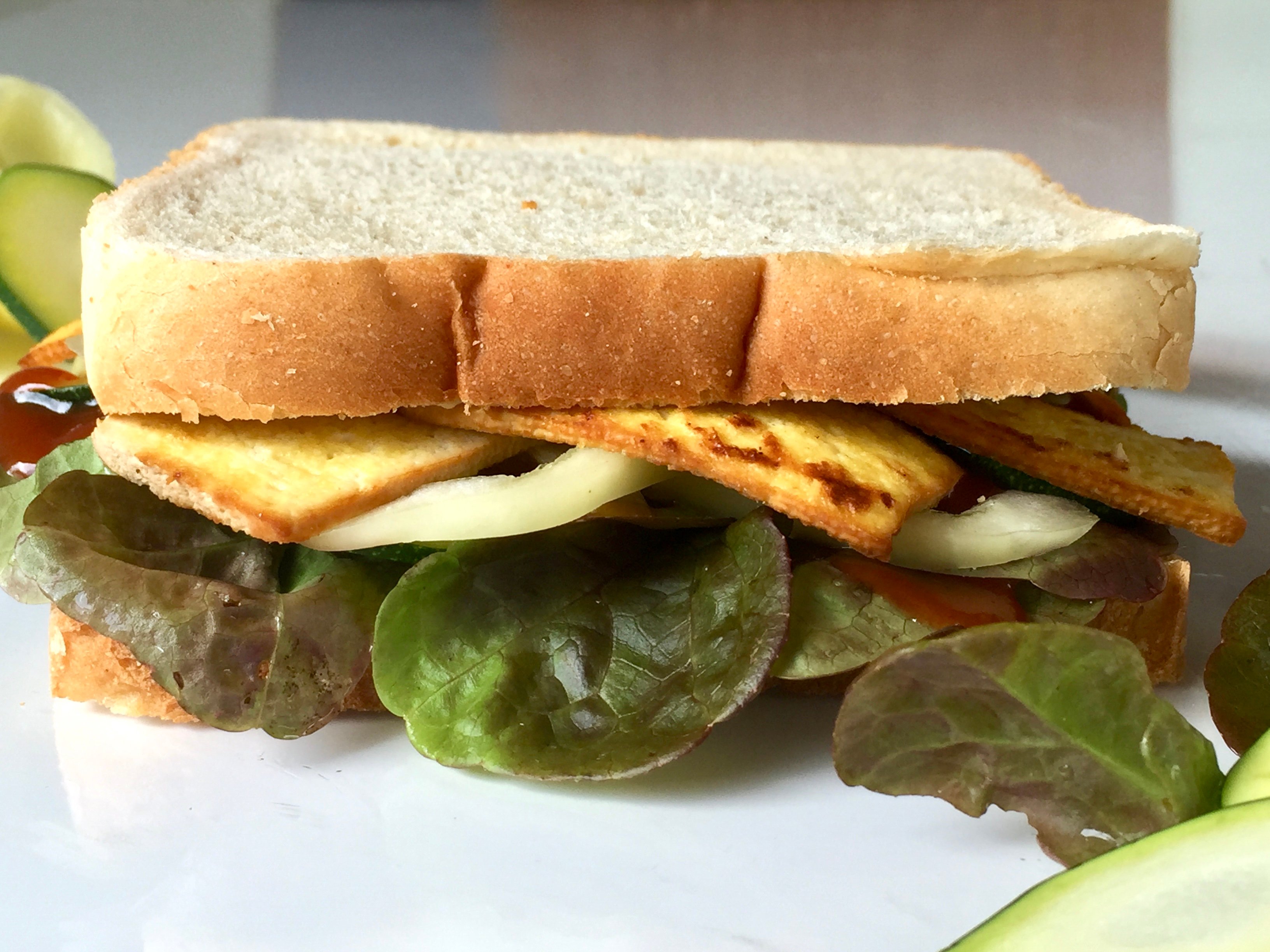TOFU VEGGIE SANDWICH 🥪 / vegan & super easy – Vegan