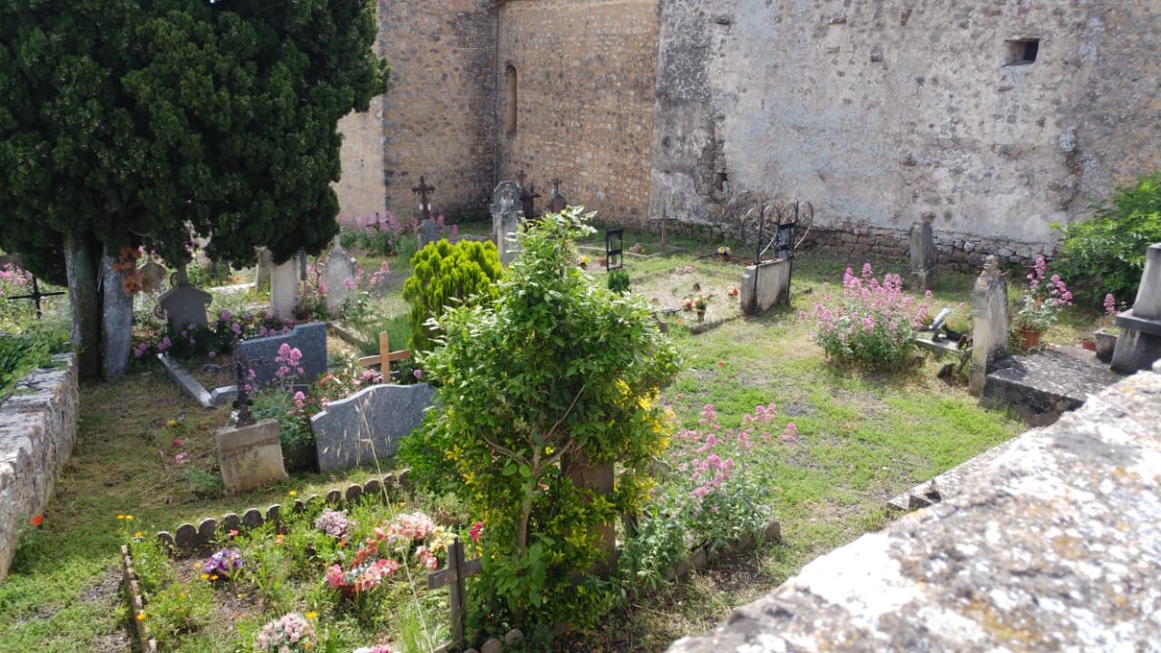 cimitero.jpg