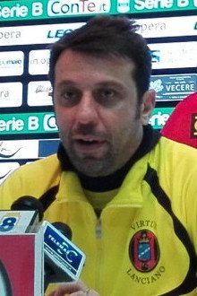 Roberto-d-aversa_(cropped).jpg