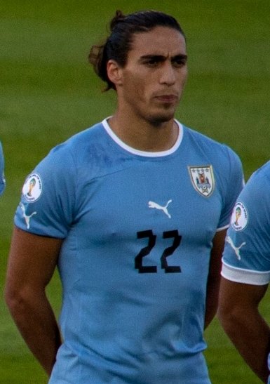 Martín_Cáceres_against_Chile.jpg