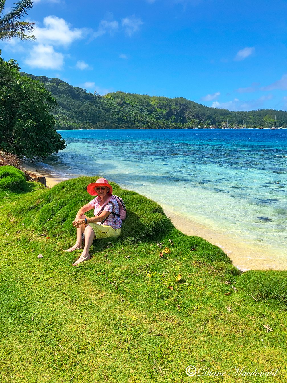 diane and avea bay huahine.jpg