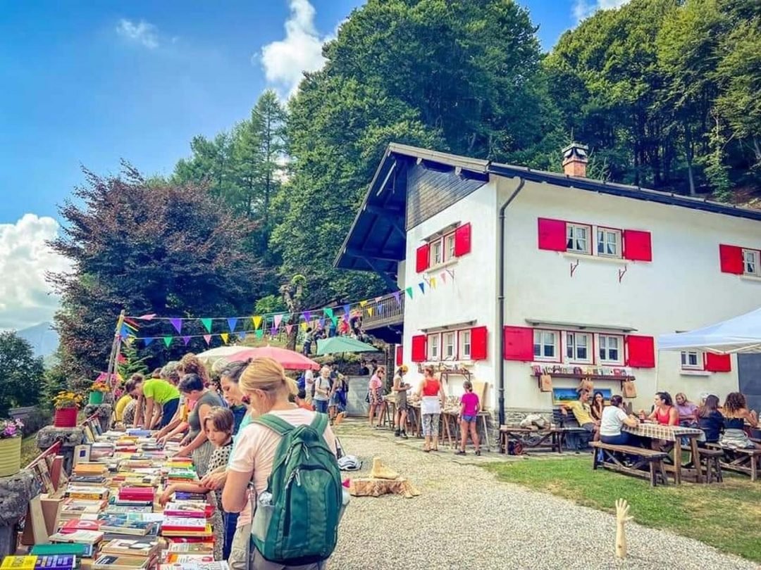 zzzzzzzzzz5-Libreria-Alpe-Colle-open-air-1080x810.jpg