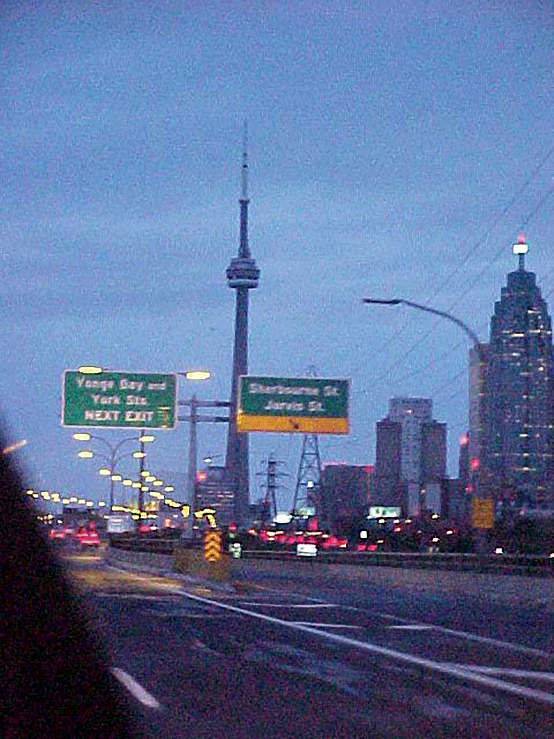 CN-Tower-33.gif