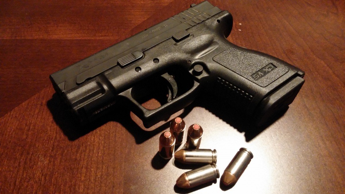 handgun_pistol_firearms_gun_weapons_concealed_weapon_arms-999339.jpg!d.jpg