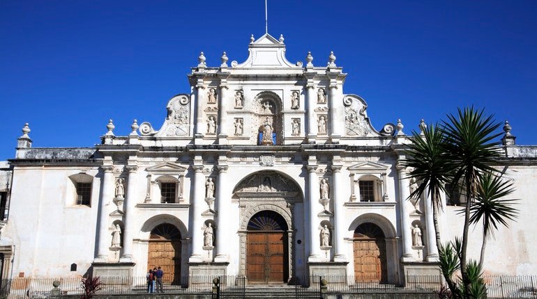 e2f0fce5ed96aaf3f483980278124330-catedral-de-santiago.jpg