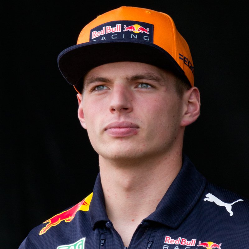 Max_Verstappen_2017_Malaysia_1_(cropped).jpg