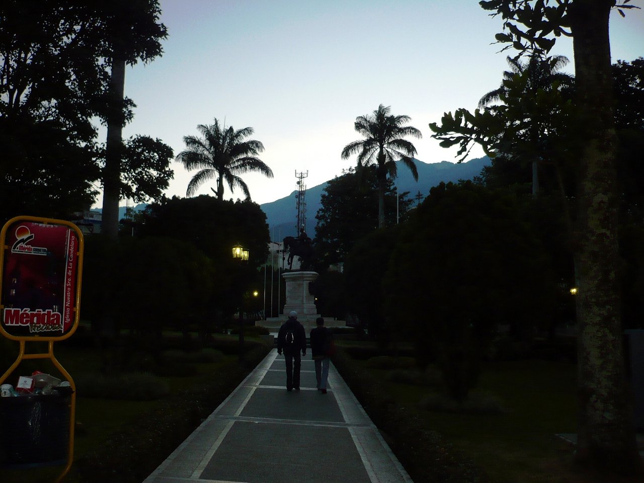 Plaza.jpg