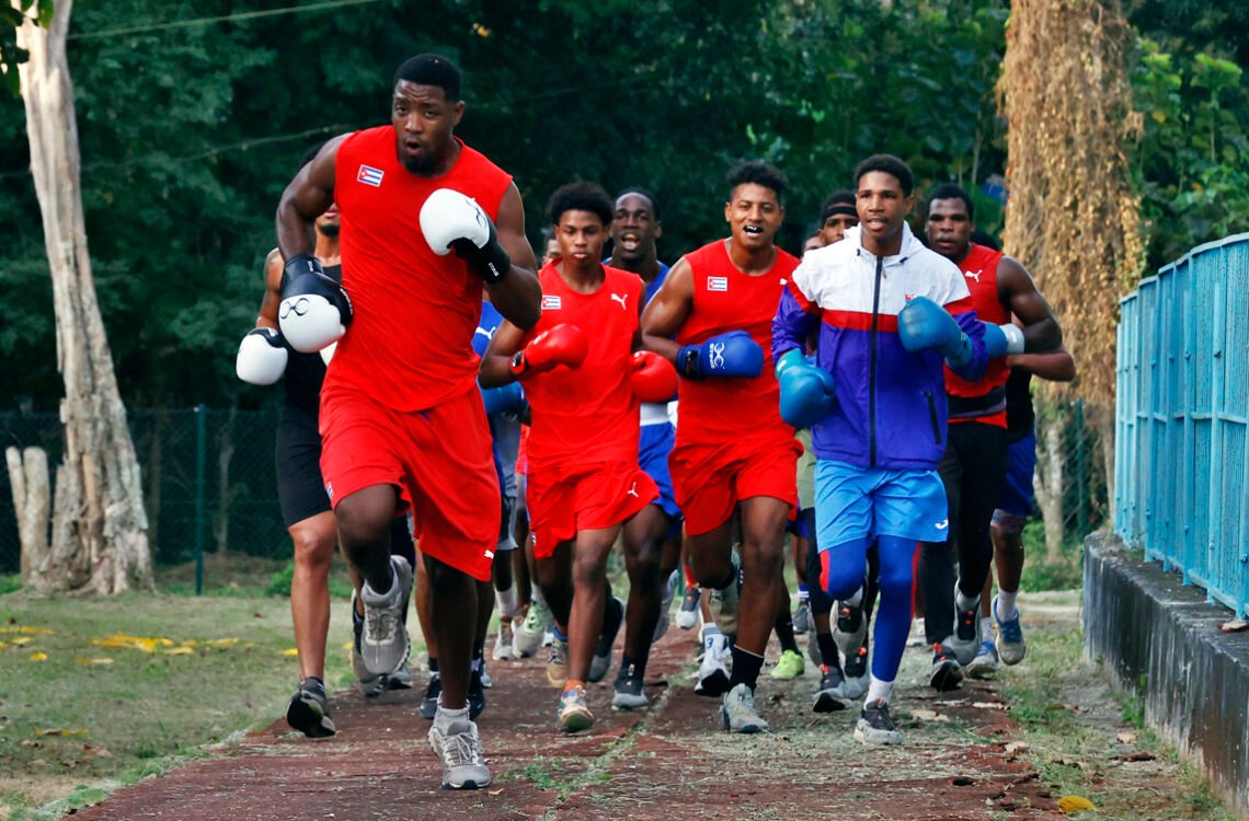 Boxeadores-cubanos-entrenan-1140x750.jpg