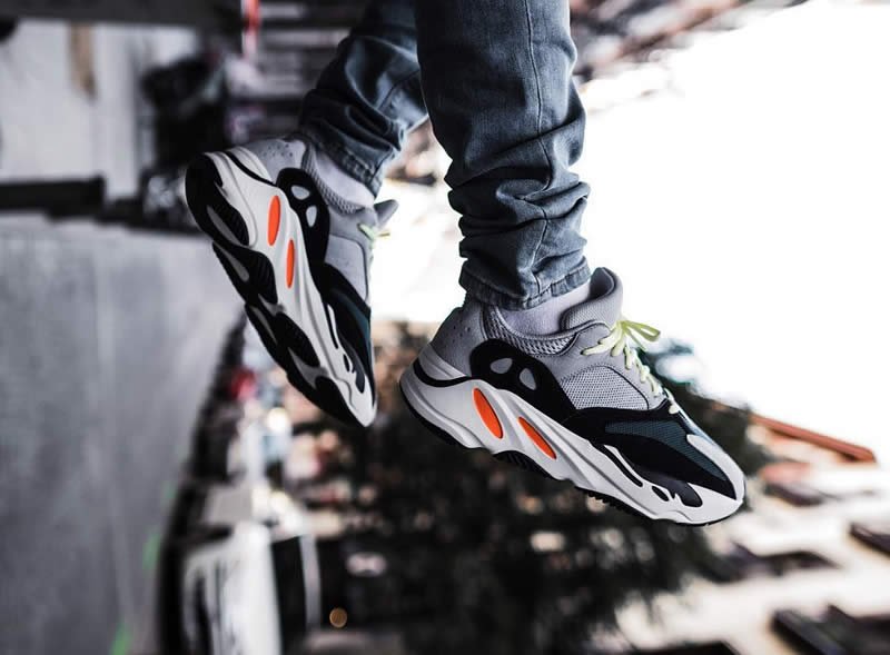 yeezy 700 wave runner outfits