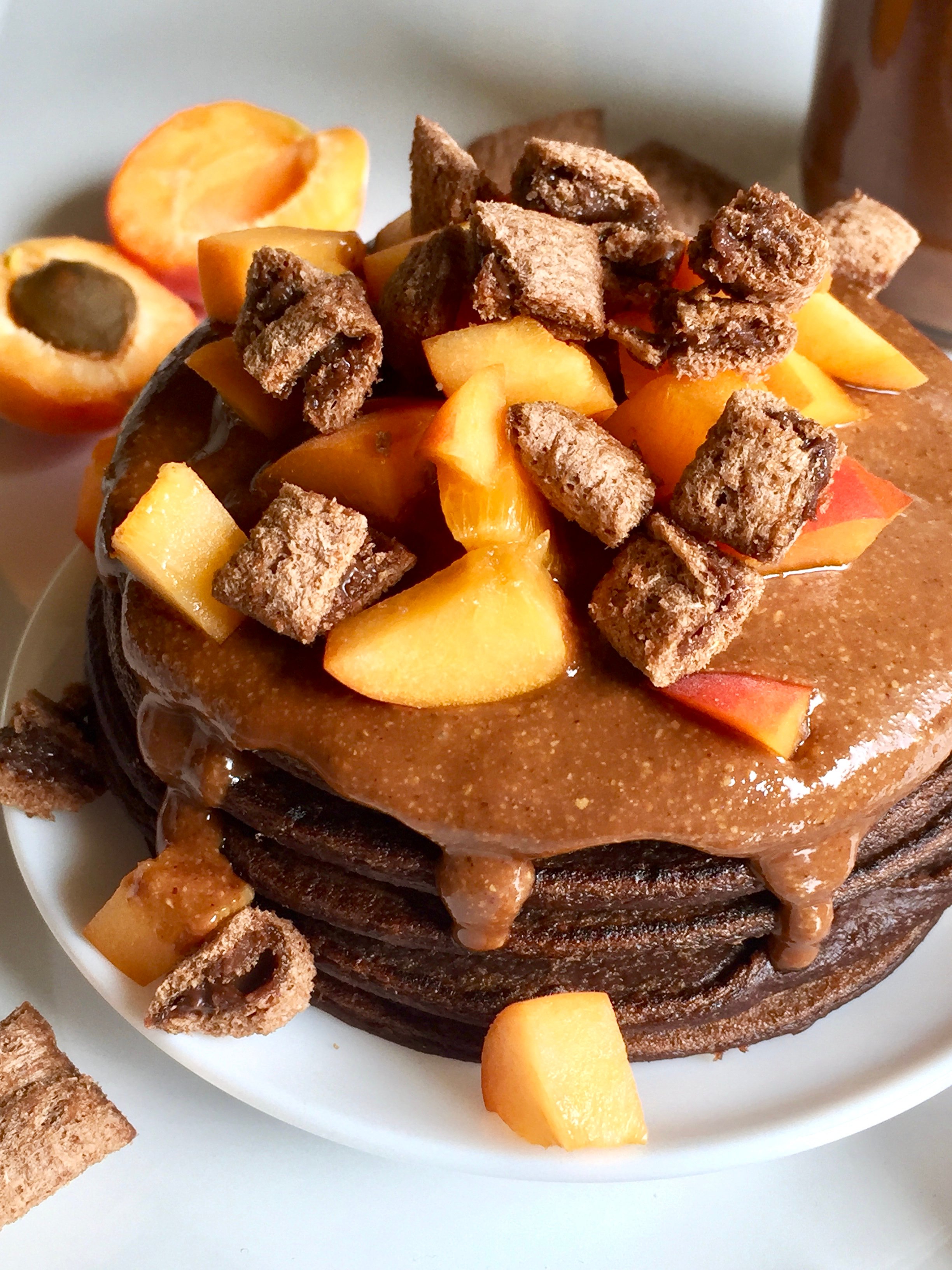 CHOCOLATE BUCKWHEAT OAT PANCAKES WITH NOUGAT CREAM AND APRICOTS 🍫🥞