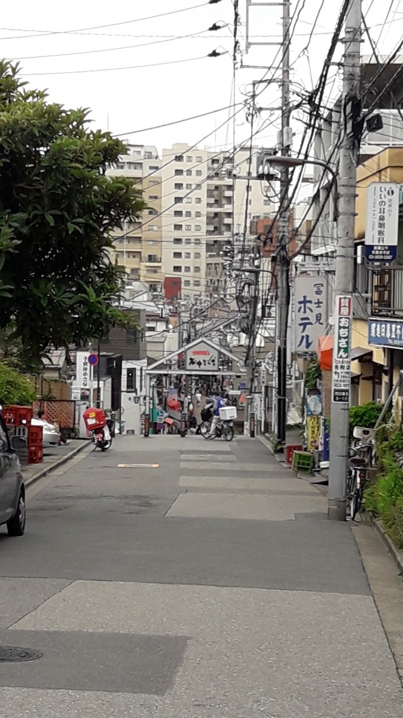 A Morning at Yanaka Ginza Shopping Street, Tokyo, Japan!