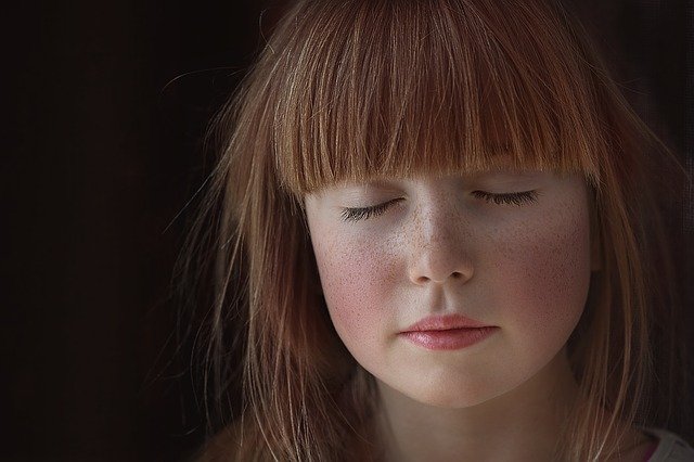 person-1285500_640.jpg