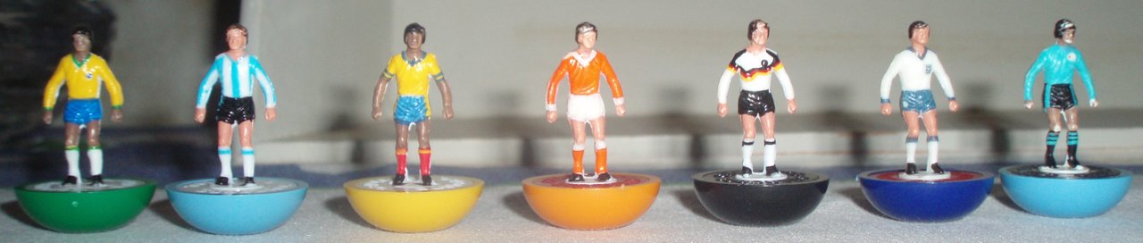 Subbuteo_players_P1010290.jpg