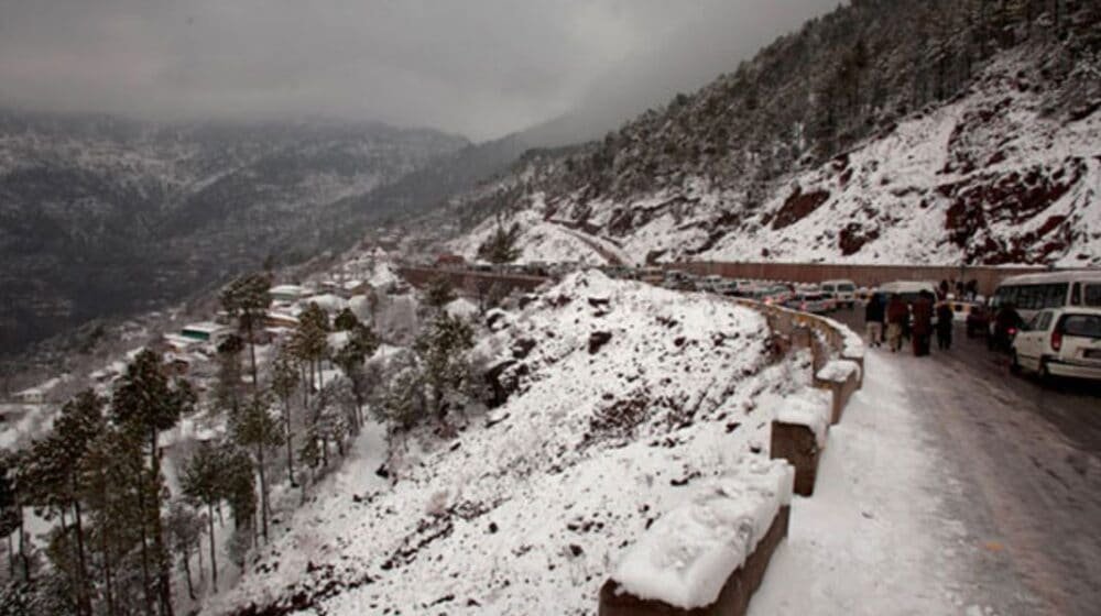 Murree-Traffic-e1641207953746.jpg