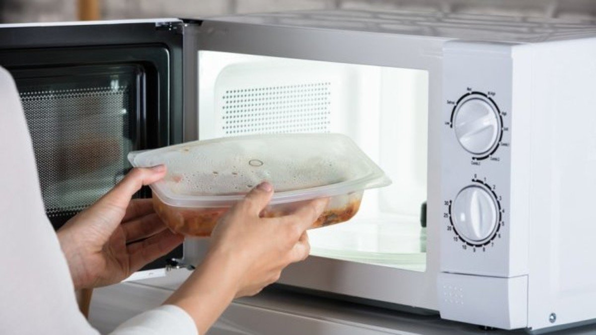 Do Not Use Plastic Pots In The Microwave They Cause Infertility Do Not Use Plastic Pots In The Microwave They Cause Infertility