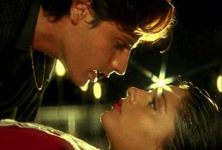12 Bollywood Actresses Who Gave Nude Scenes In The Films Steemkr