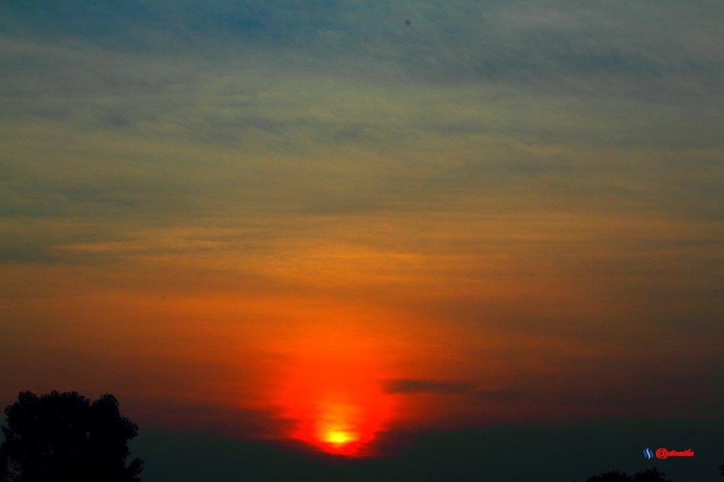sunrise dawn clouds colorful SR0072.jpg