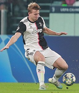 256px-Deligt-juventus-2019_(cropped).jpg