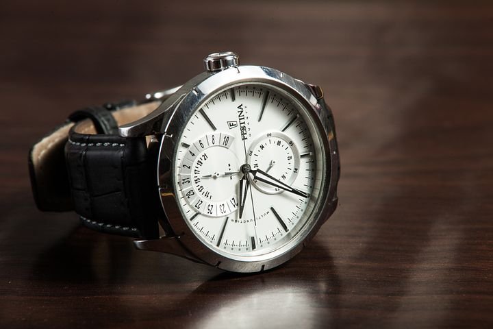 wristwatch-407096__480.jpg