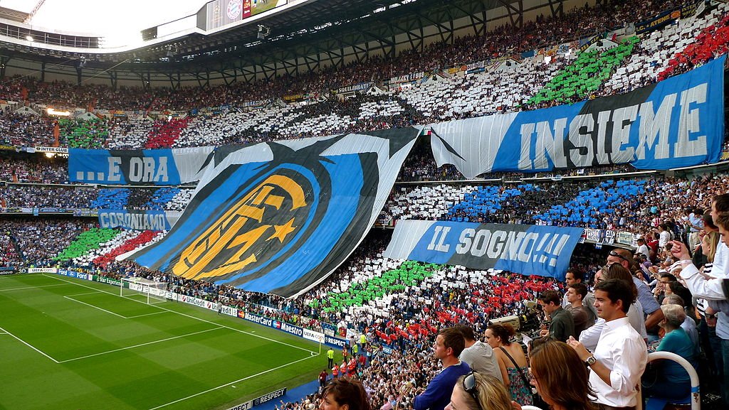 1024px-Forza_Inter!.jpg