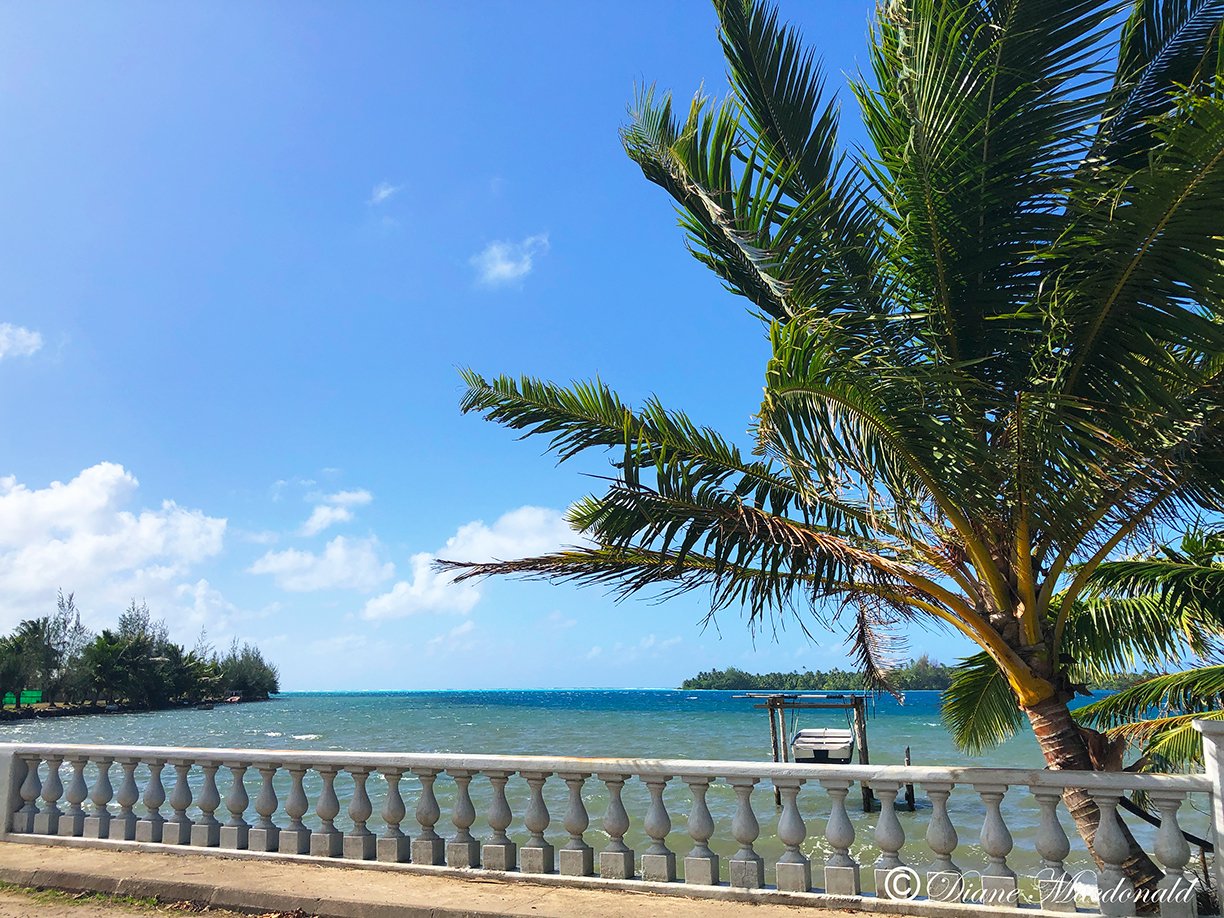 bridge parea huahine.jpg