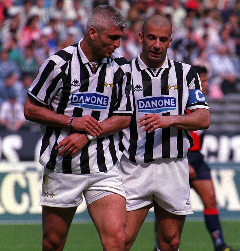 Juventus_FC_1994-95_-_Fabrizio_Ravanelli_e_Gianluca_Vialli.jpg