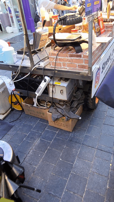 KakaoTalk_20251010_141217986_03.gif