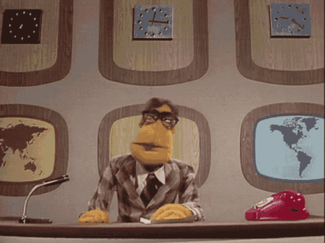 Muppet Show_Newsman_27.gif