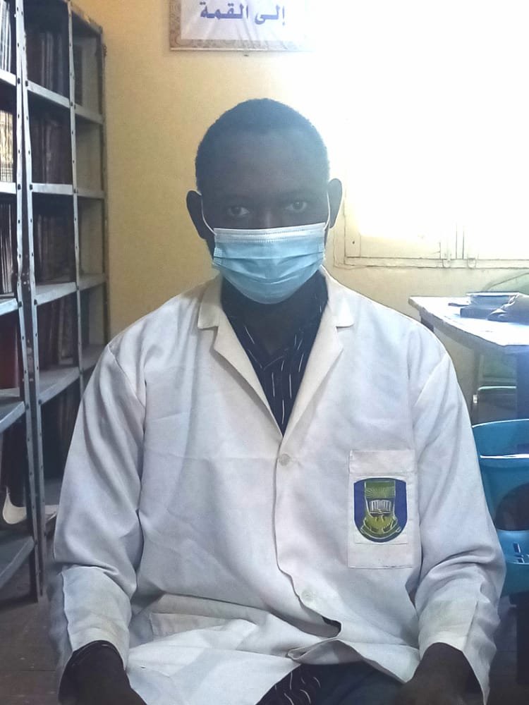 Khaalid in lab.jpg