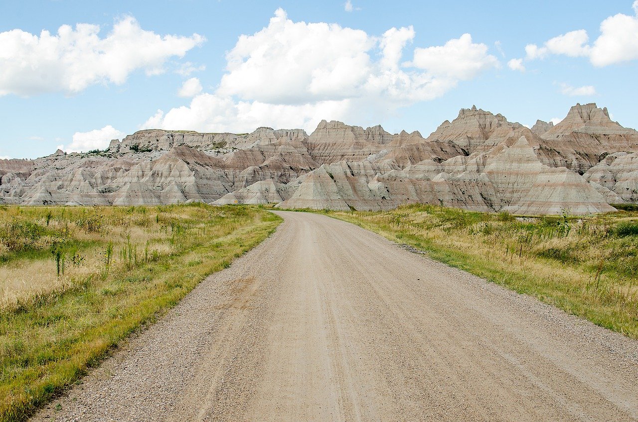 badlands-1110546_1280.jpg