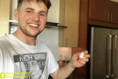 tenor (27).gif