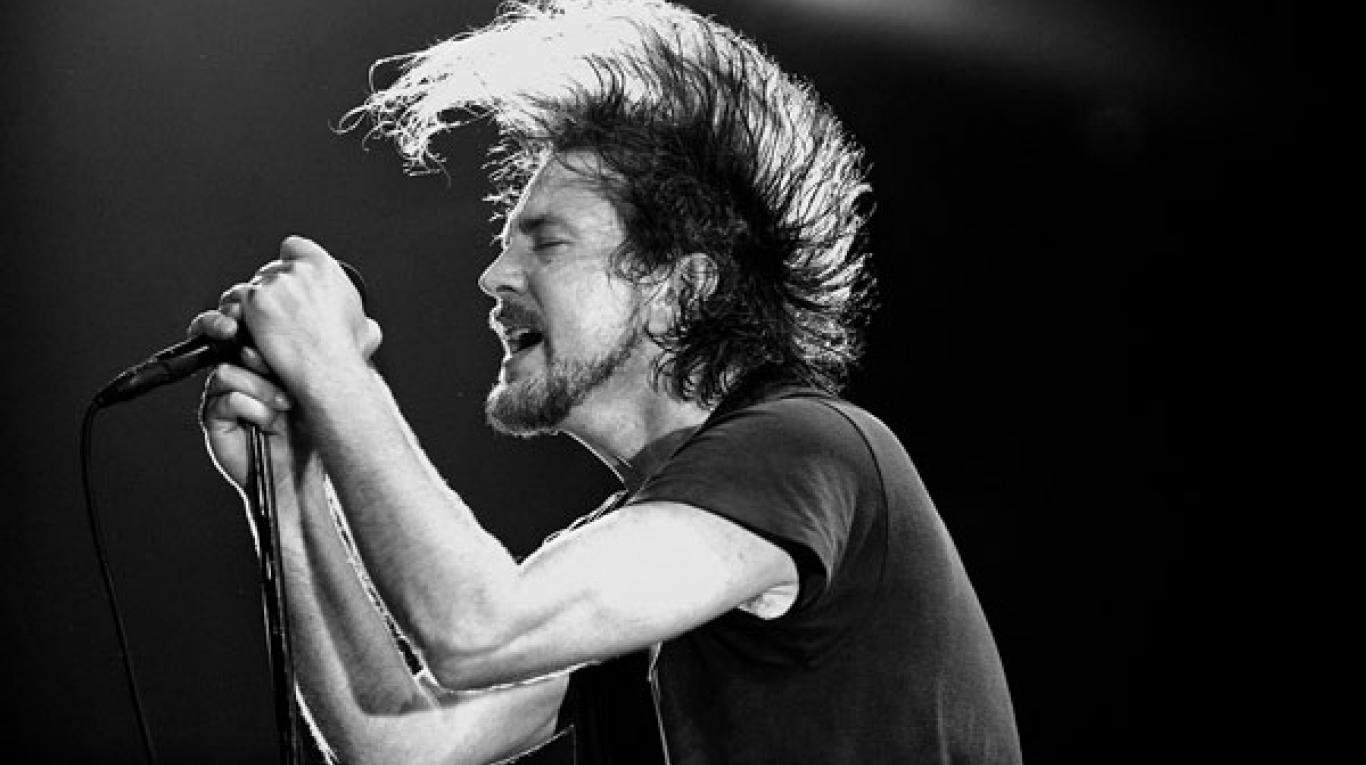 Biography And Mystery Of Eddie Vedder Part 3