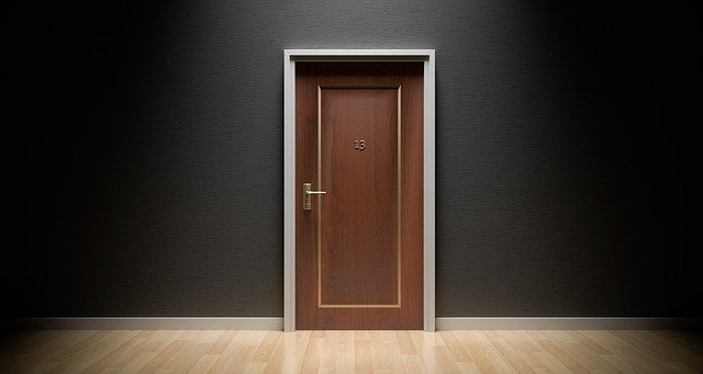 door1587023_640.jpg
