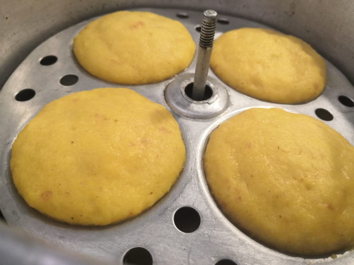 Dhokla in Idly set