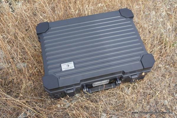 LiPo_50_50_Portable_Solar_Power_System_2_grande.jpg