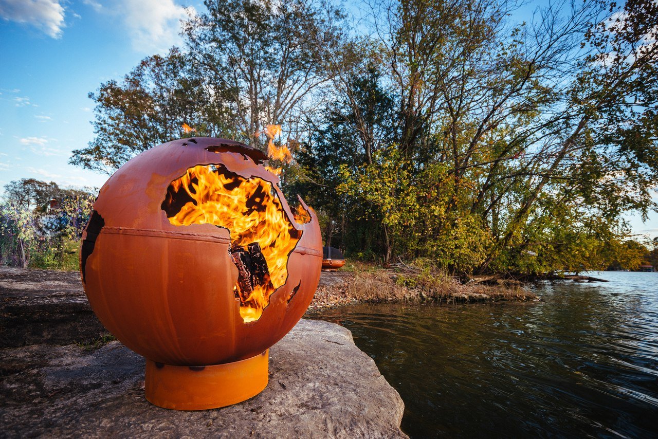 Third_Rock_river_shot.jpg