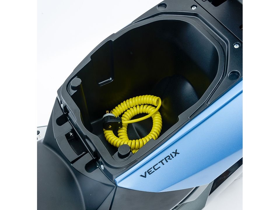 vtrxdetailview-storage-2-wheel-field_seo_keywords-formatted.jpg