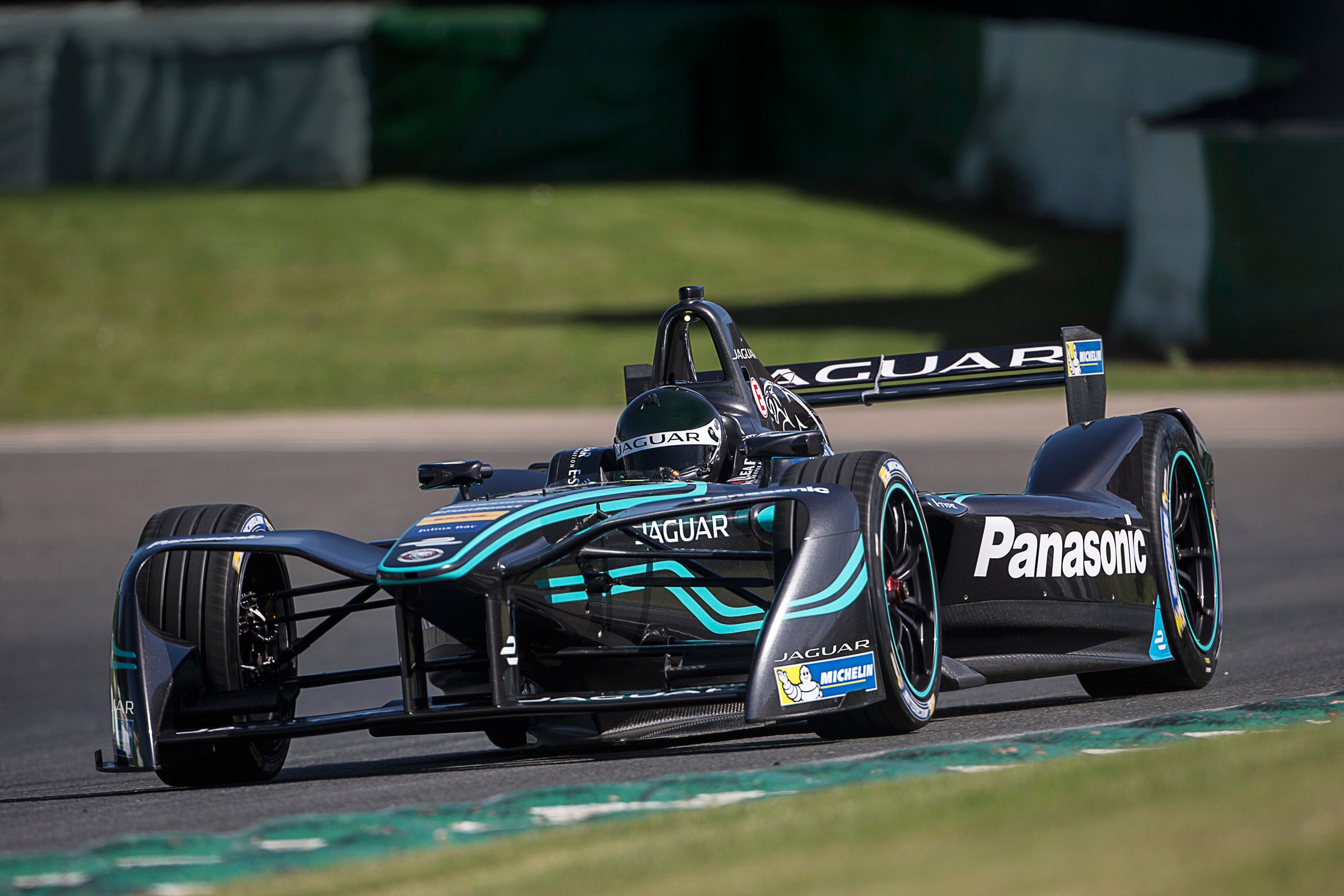 panasonic-jaguar-racing-i-type-front.jpg