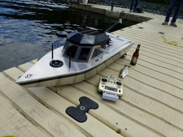 fish catching rc boat