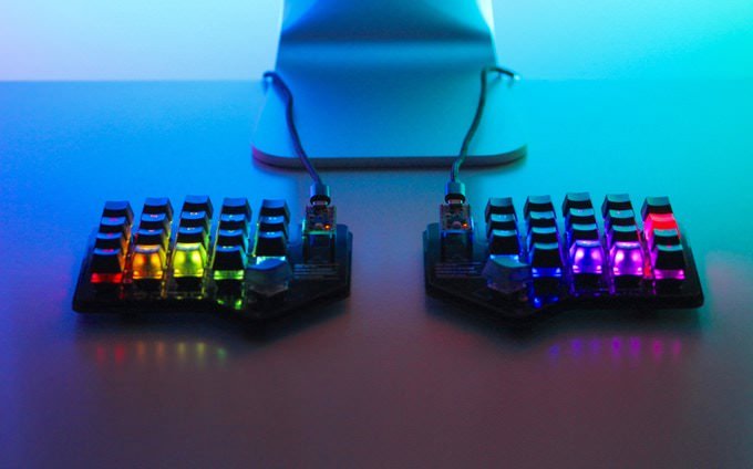 The RIFT - An Ergonomic Split Mechanical Keyboard | Steemhunt