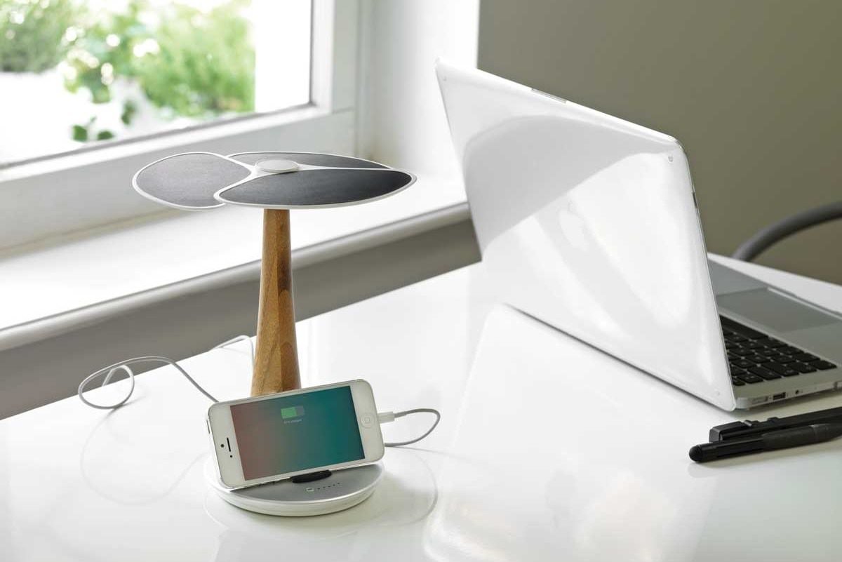 Ginkgo-Solar-Tree-Charger-6-e1434560890452.jpg