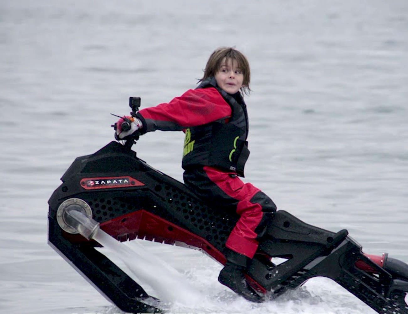 flying-personal-watercraft-02.jpg