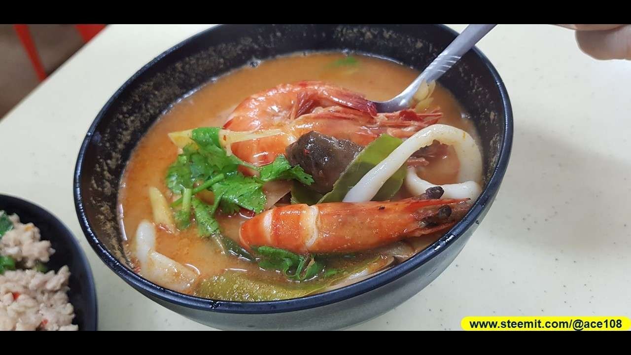 Tom yam soup details