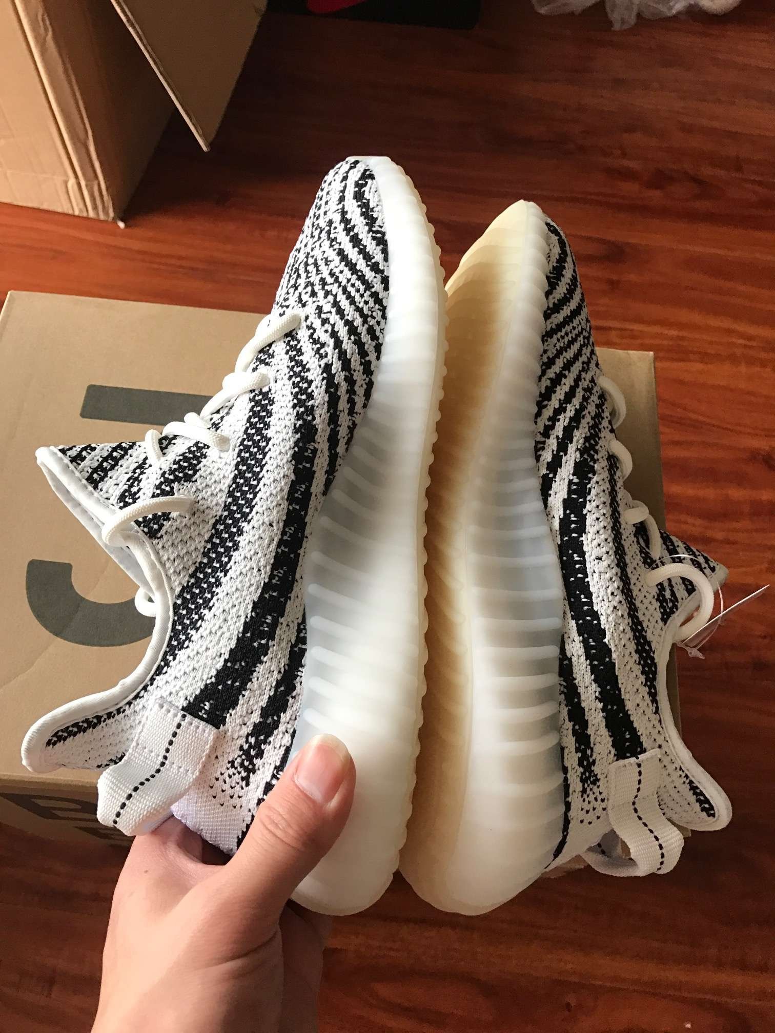 Adidas Yeezy Boost 350 V2 Zebra Hombre Urbano Zapatillas