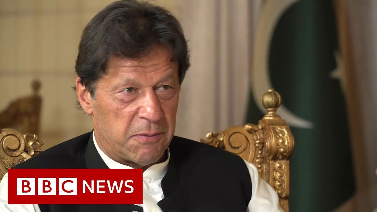 Cricket Star and PM: Kashmir issue 'cannot keep boiling' - BBC News